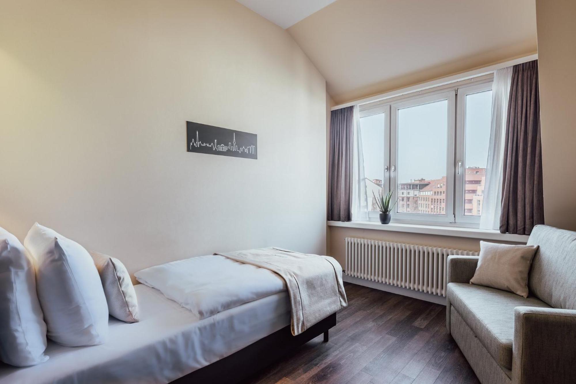 Garner - Charlottenburg, An Ihg Berlín