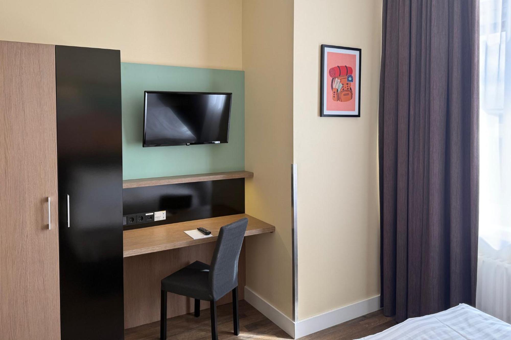 Garner - Charlottenburg, An Ihg 3* Berlín